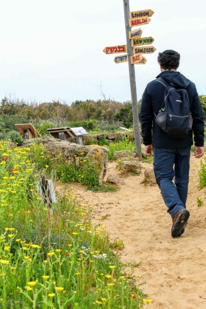 Hof HaSharon Shefayim Hike.