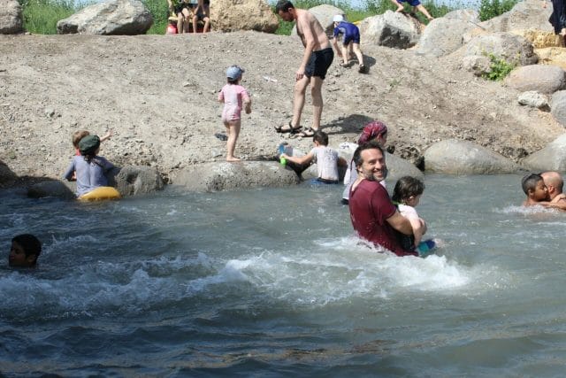 Nahal HaKibbutzim hike.