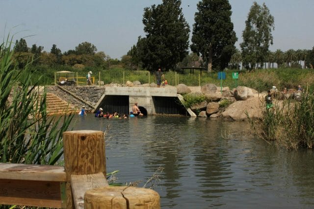 Nahal HaKibbutzim hike.