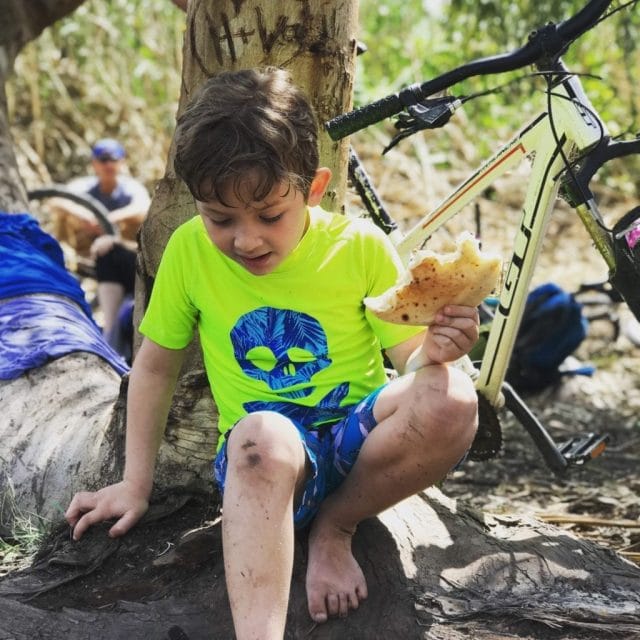 Nahal HaKibbutzim hike.