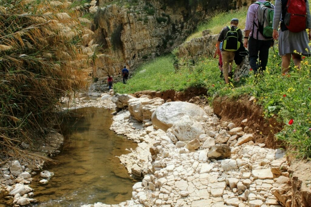 Jerusalem hikes for summer
