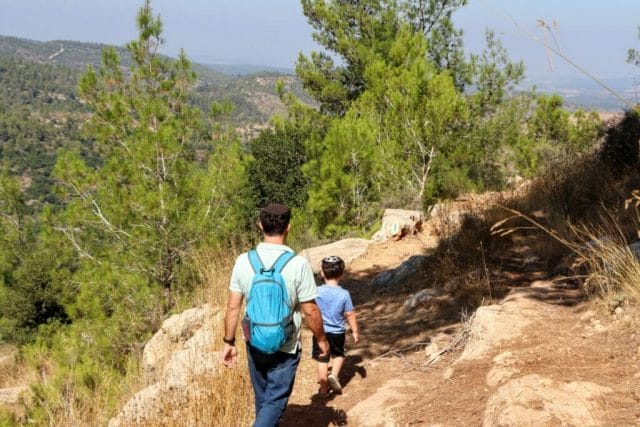 Nahal Yitla Scenic trail hike.