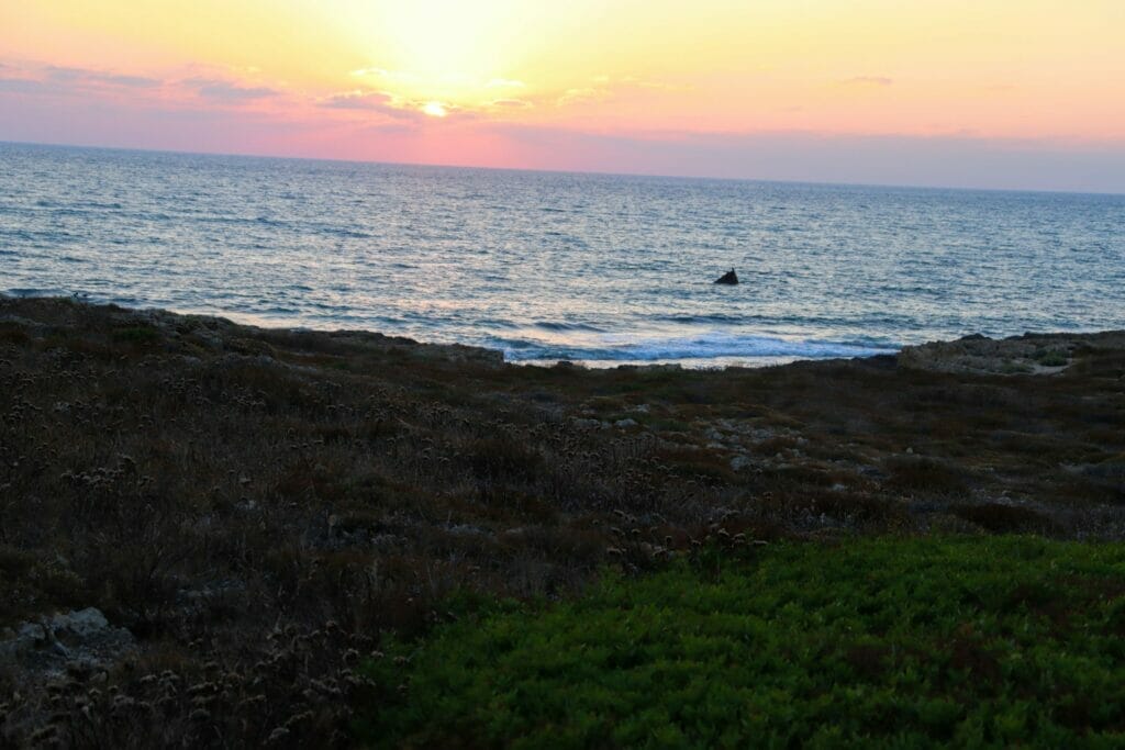 Dor HaBonim Beach Trail hike.