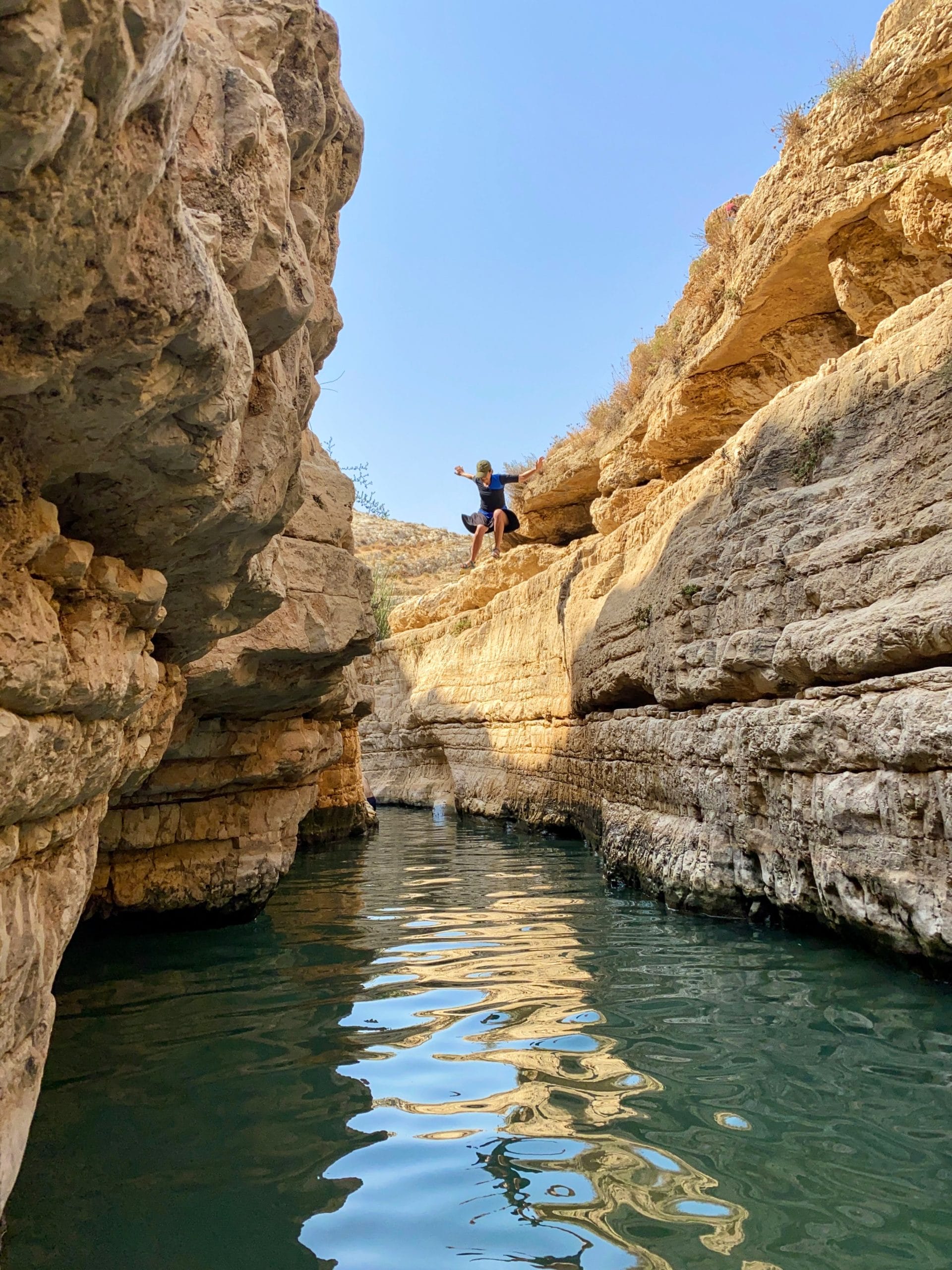 Water in israel hike