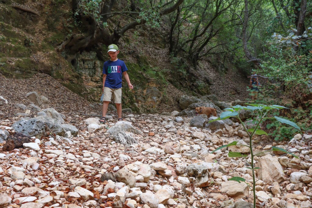 Nahal Yehiam hike