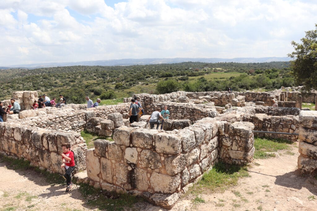 Burgin Itri Ruins Hike Park Adulam