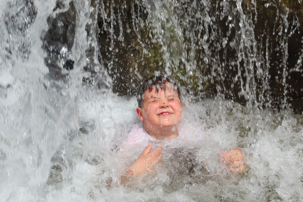 Farood Falls hike