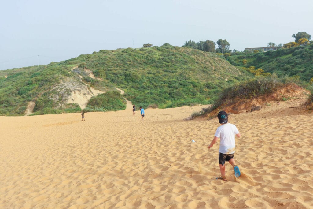 Nahal Poleg Hike