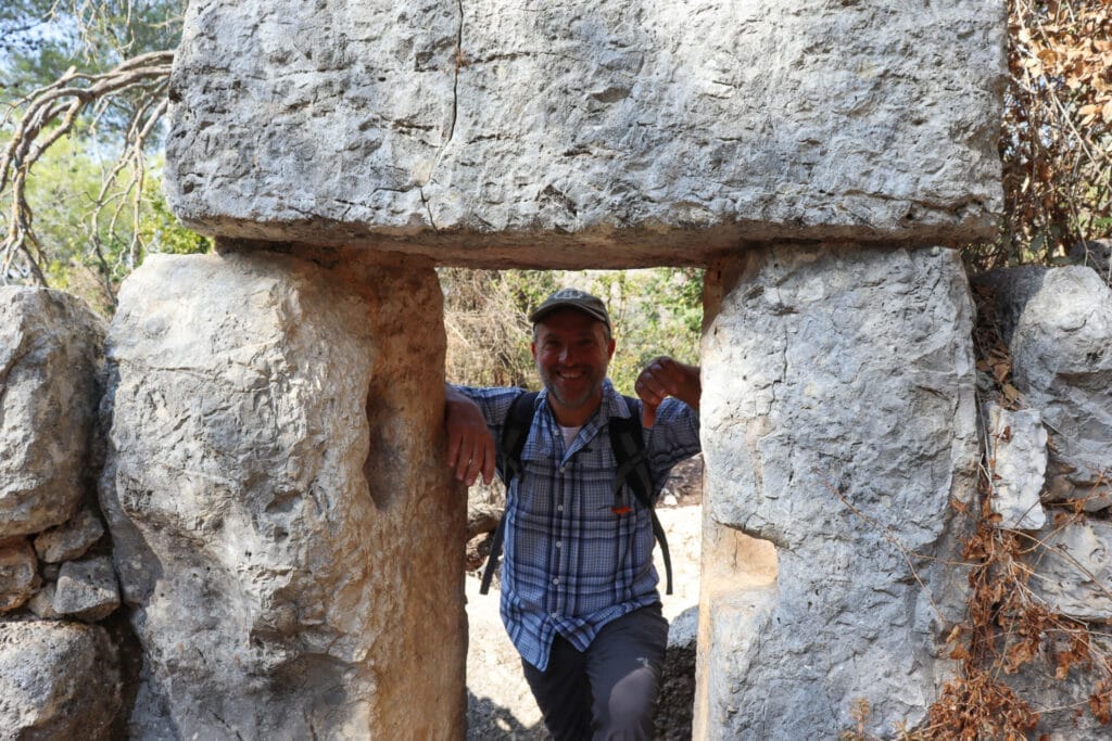 Nahal Serach Nahal Betzet Hike