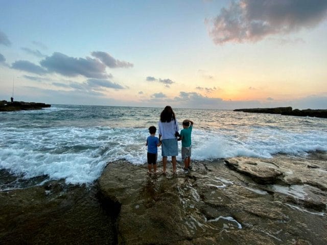 Summer hikes for families in israel