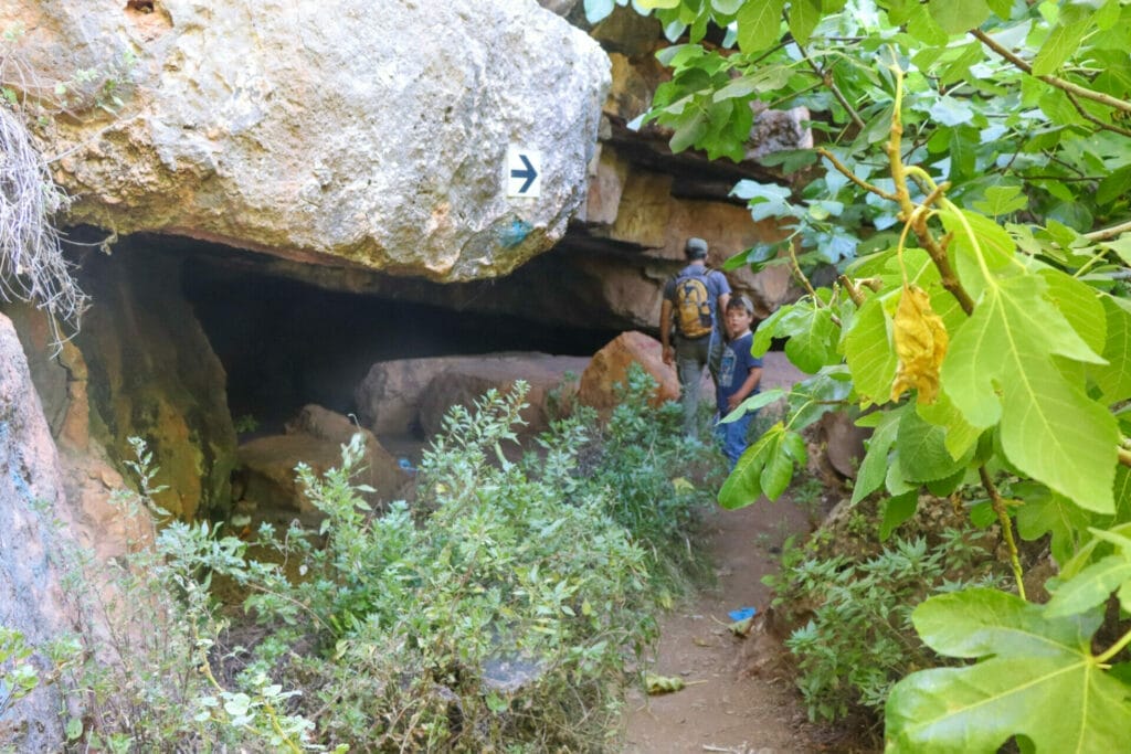 Alma cave hike golan