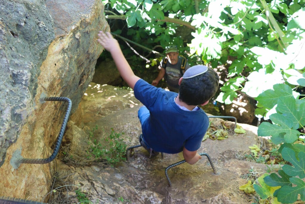 Alma cave hike golan