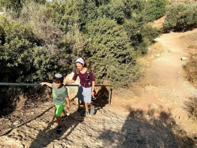 family hikes in israel sukkot 2023