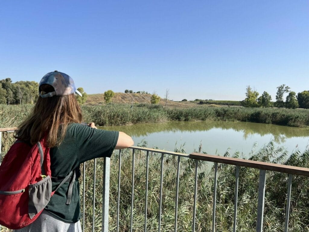 family hikes in israel sukkot 2023