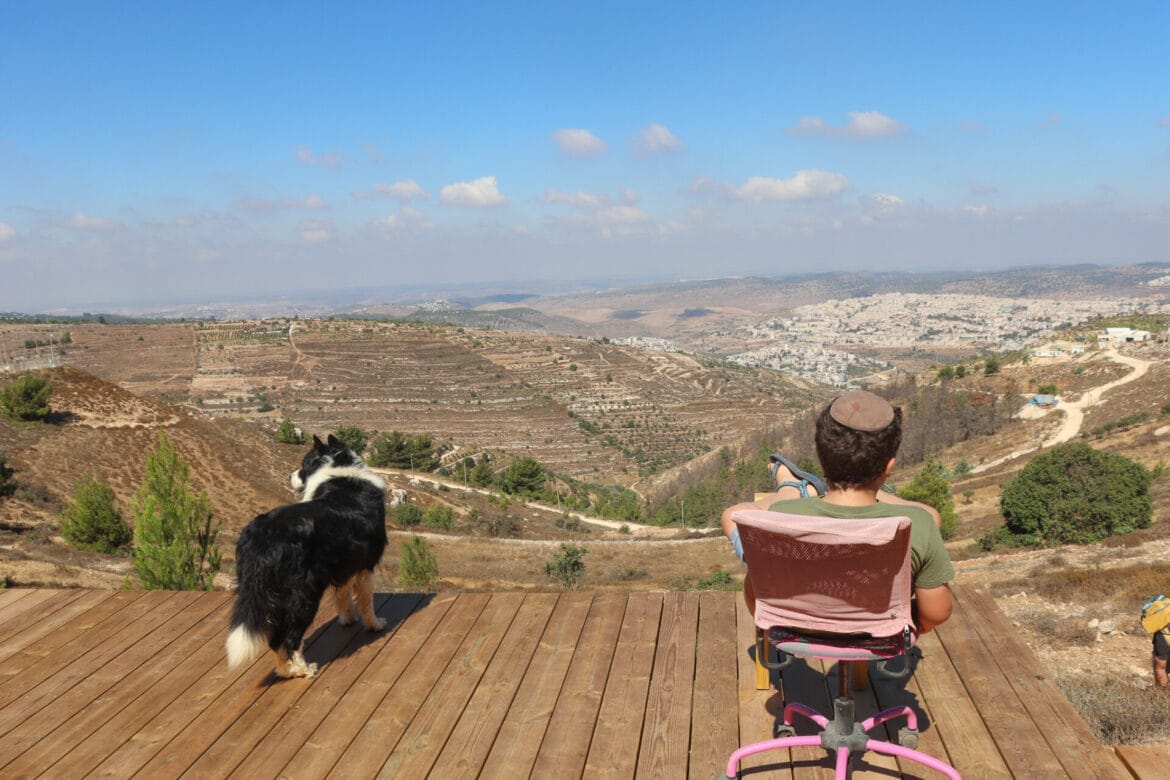 Derech Ephraim + Himalaya Chai Bar