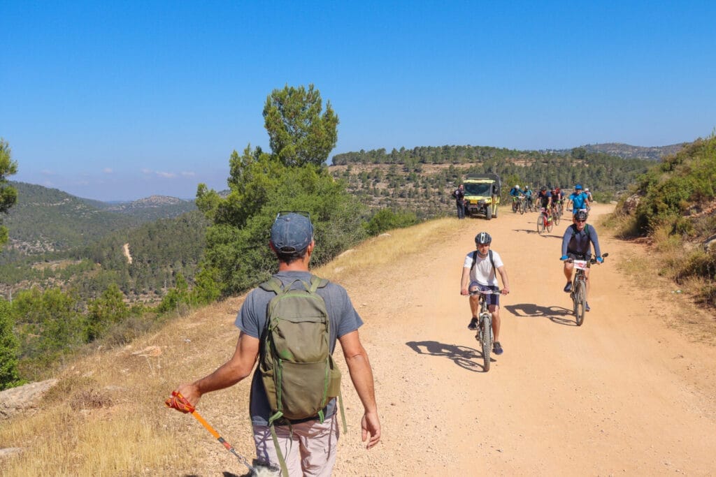 Hurvat Seadim to Havat HaGitot Hike